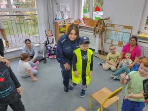 Policjanci z wizytą u dzieci