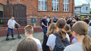 policjanci w szkole