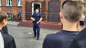 policjanci w szkole