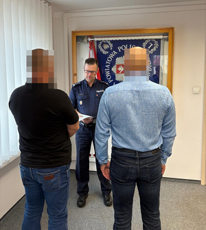 policjanci