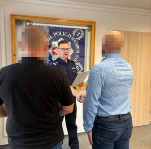 policjanci