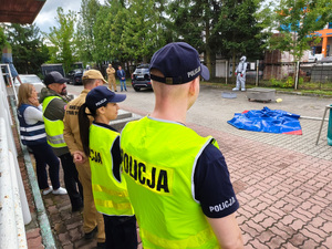 policjanci i strażacy