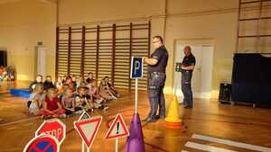 policjanci i dzieci