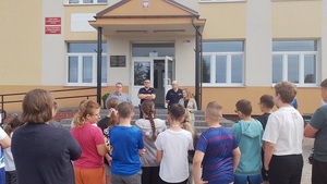 policjanci i dzieci