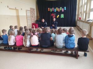 policjanci i dzieci