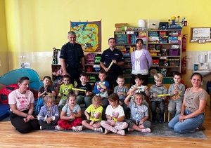 policjanci i dzieci